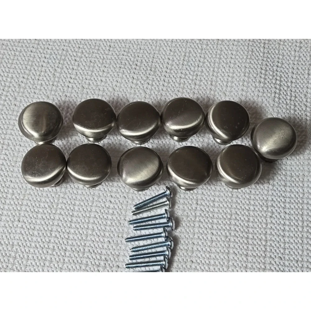Lot of 11 Brushed Nickel Cabinet Drawer Knobs Pulls Metal Hardware w/ Screws